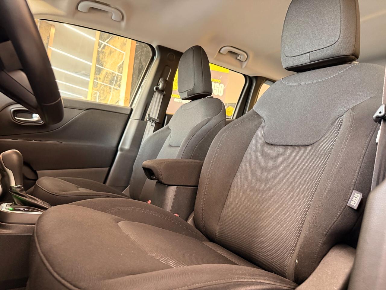 Jeep Renegade 1.6 Mjt DDCT 120 CV Longitude