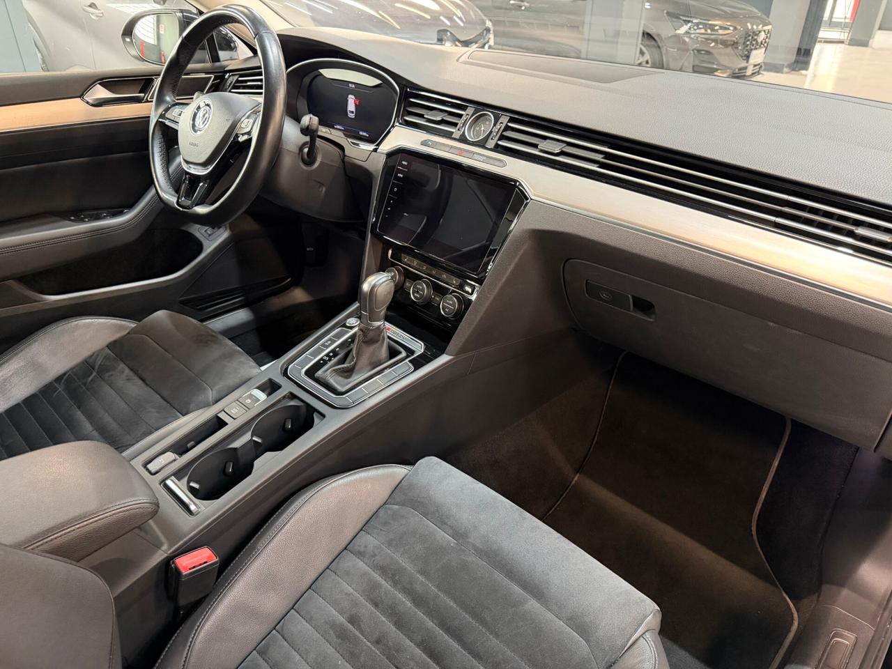 Volkswagen Passat Variant 2.0 TDI SCR 190 CV DSG Executive BMT