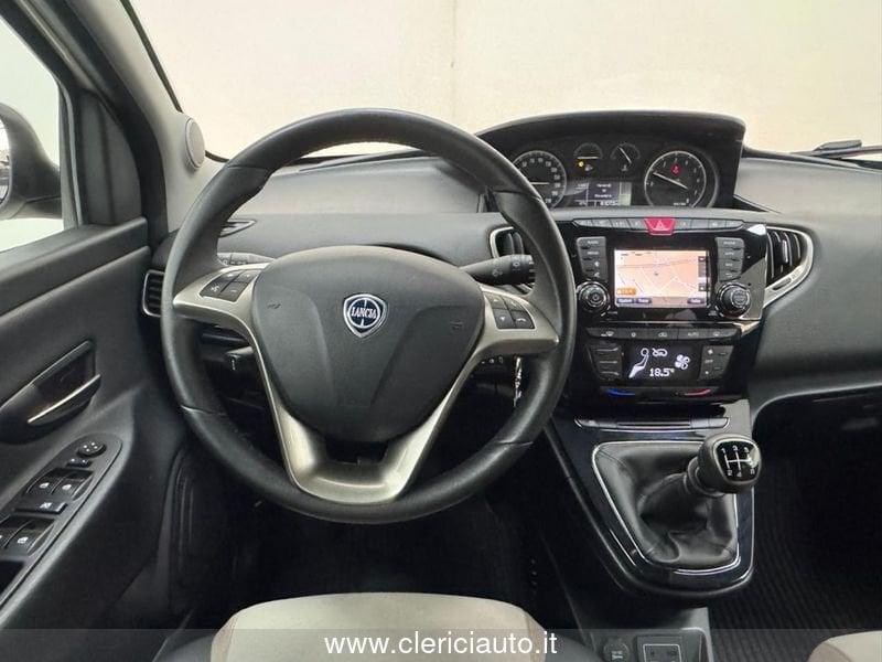 Lancia Ypsilon 1.2 69 CV 5 porte Gold