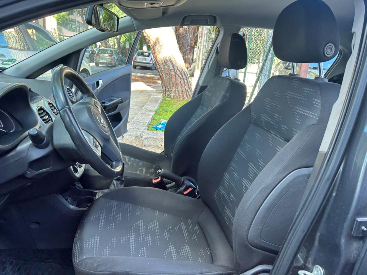 Opel Corsa 1.4 16V 5 porte Elective