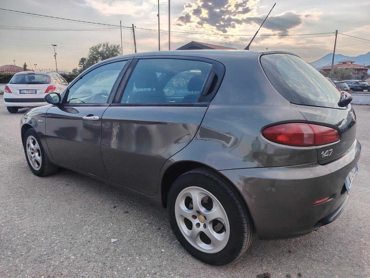 Alfa Romeo 147 1.9 JTD (120) 5 porte Progression