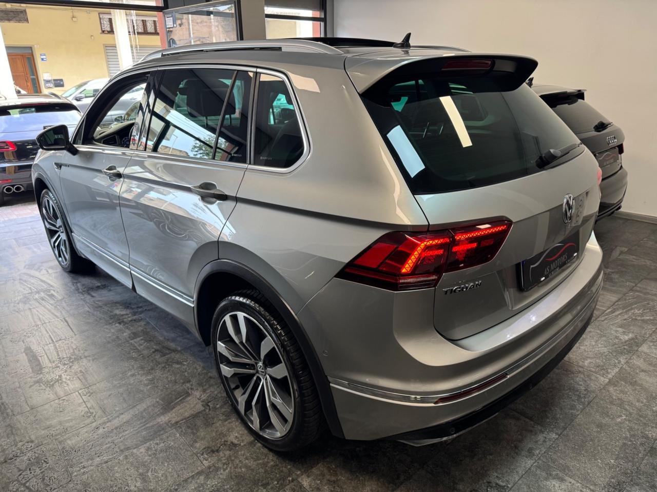 VW TIGUAN 2.0 240 CV 4MOTION R-LINE TETTO