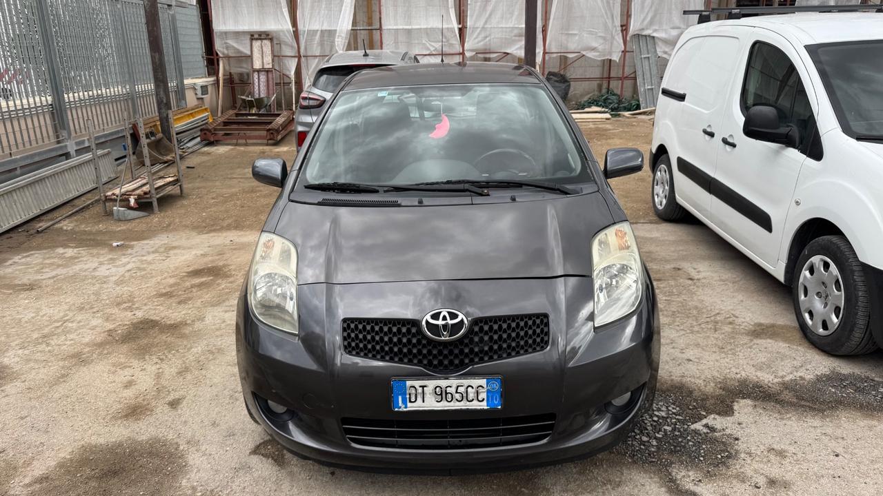 Toyota Yaris 1.4 D-4D 5 porte Sol