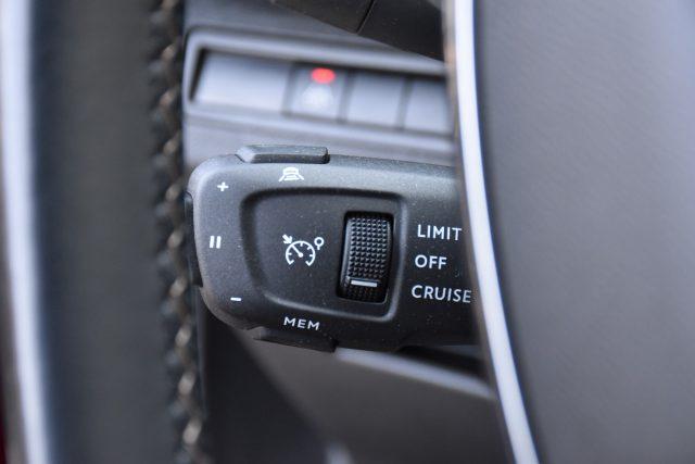 PEUGEOT 3008 BlueHDi 130 S&S GT *Navi,Sensori,LED*