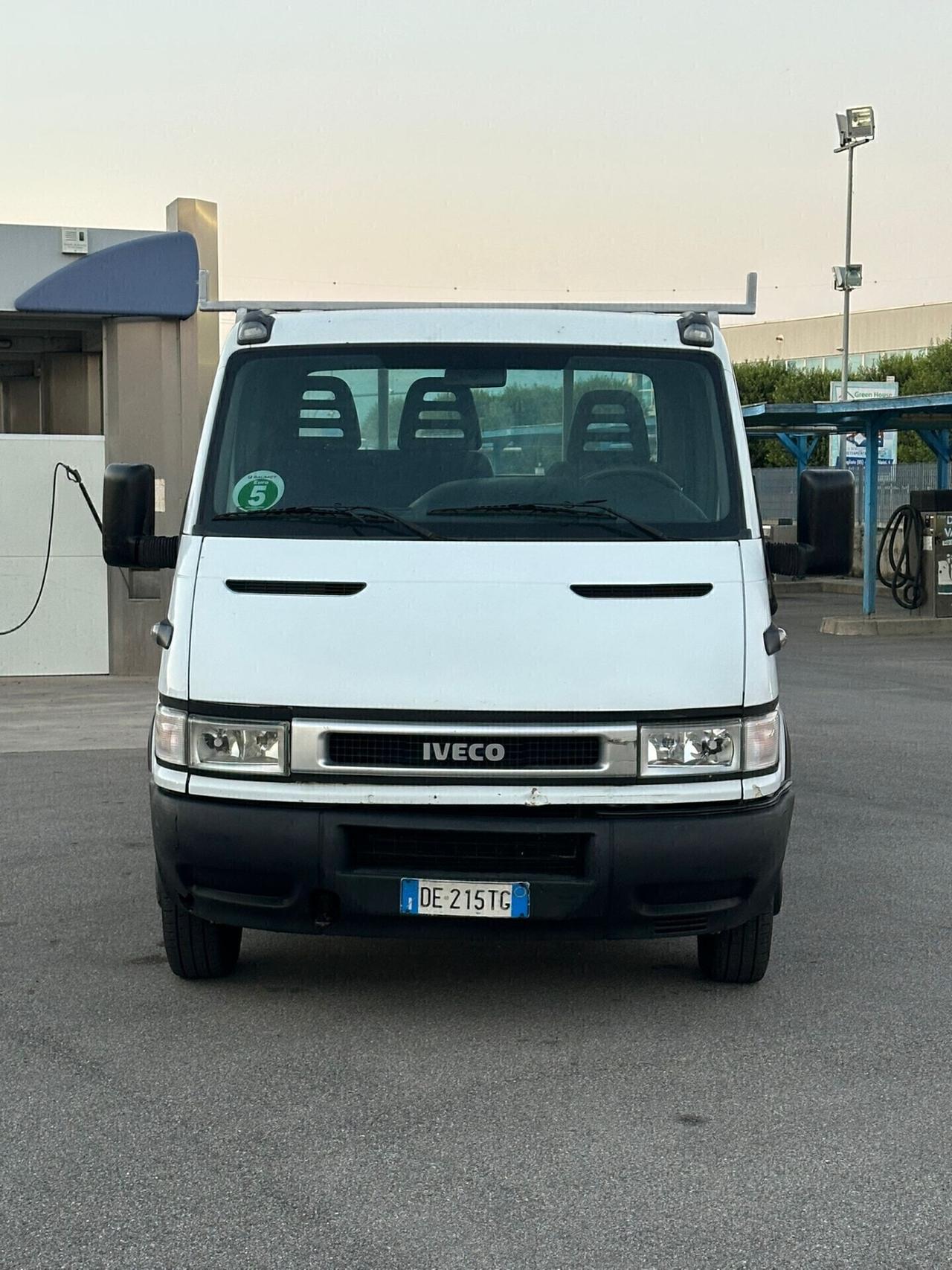 Iveco Daily modello 35c17 con cassone