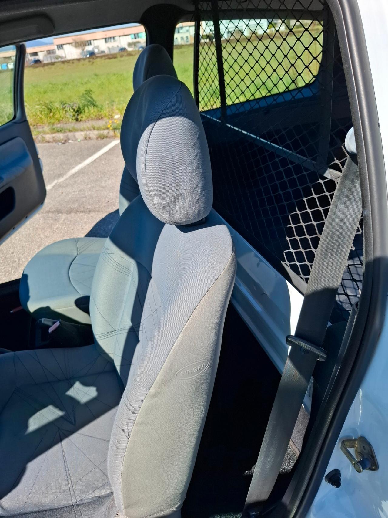 Renault Clio 1.5 dCi 65CV cat 3p. Van