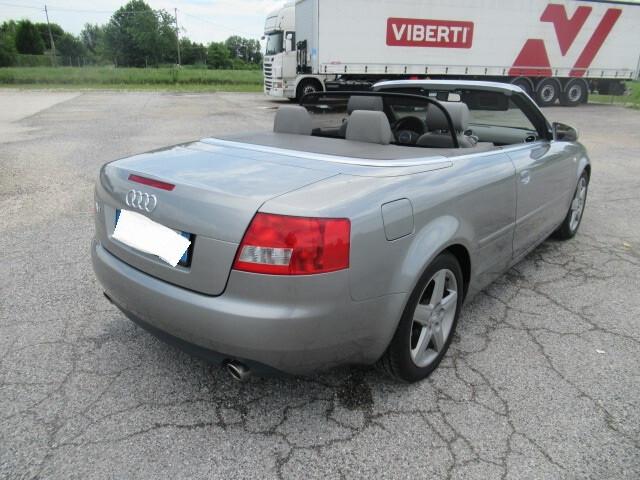 Audi A4 Cabrio 3.0 V6 ASI (bollo 120 euro/ass 250)