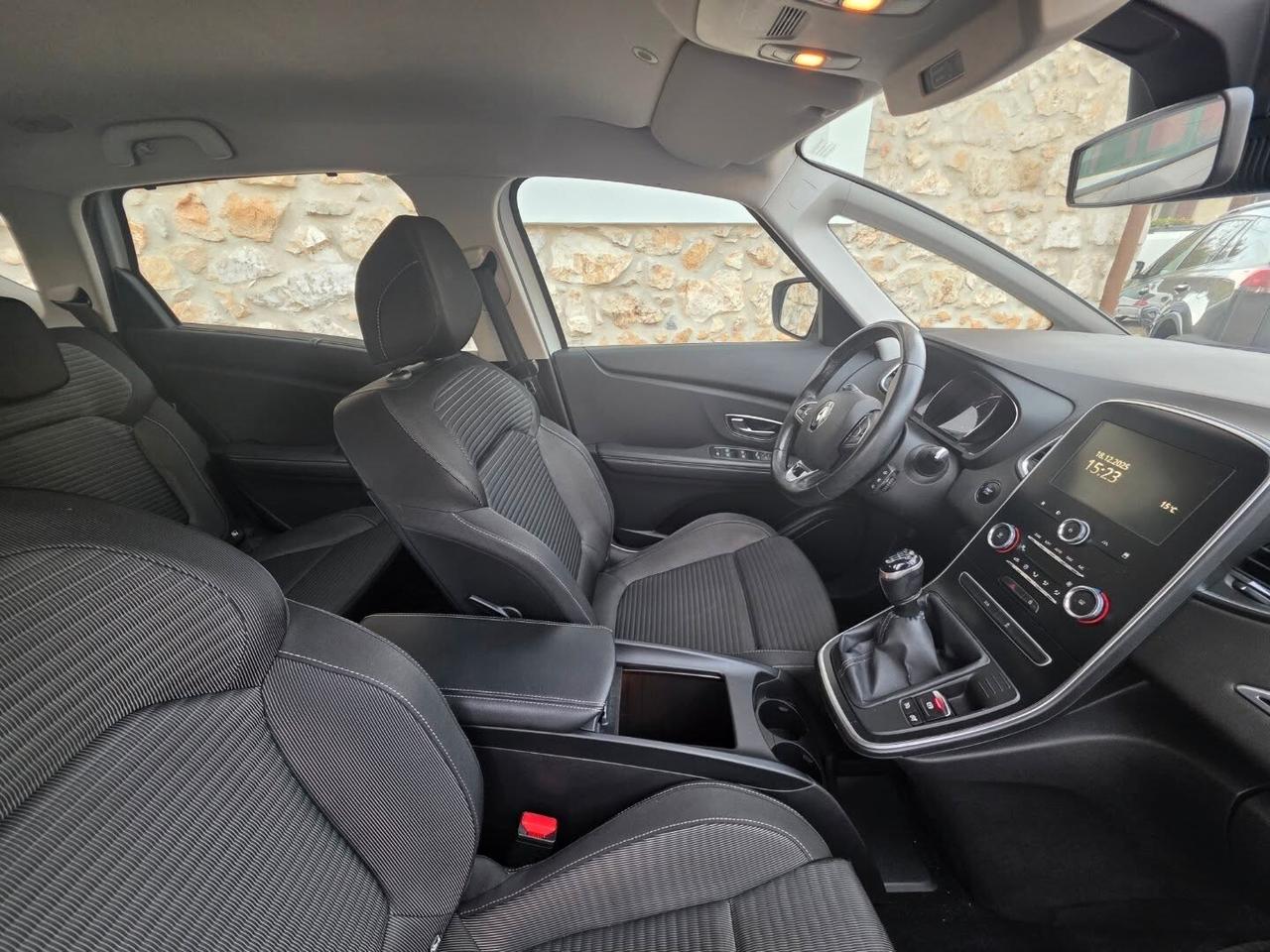 Renault Scenic Scénic Blue dCi 120 CV Initiale Paris