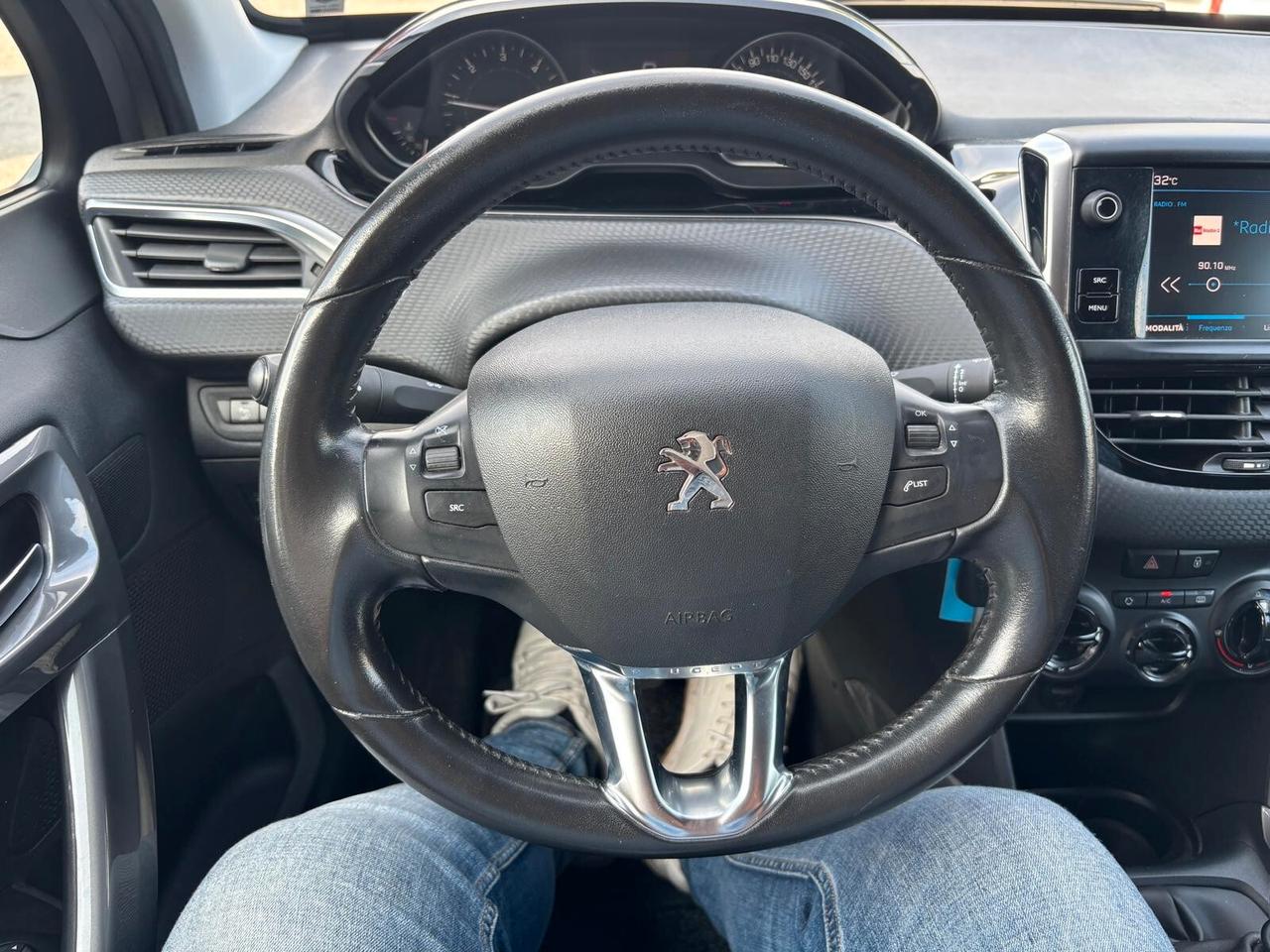 Peugeot 2008 BlueHDi 100 S&S Allure