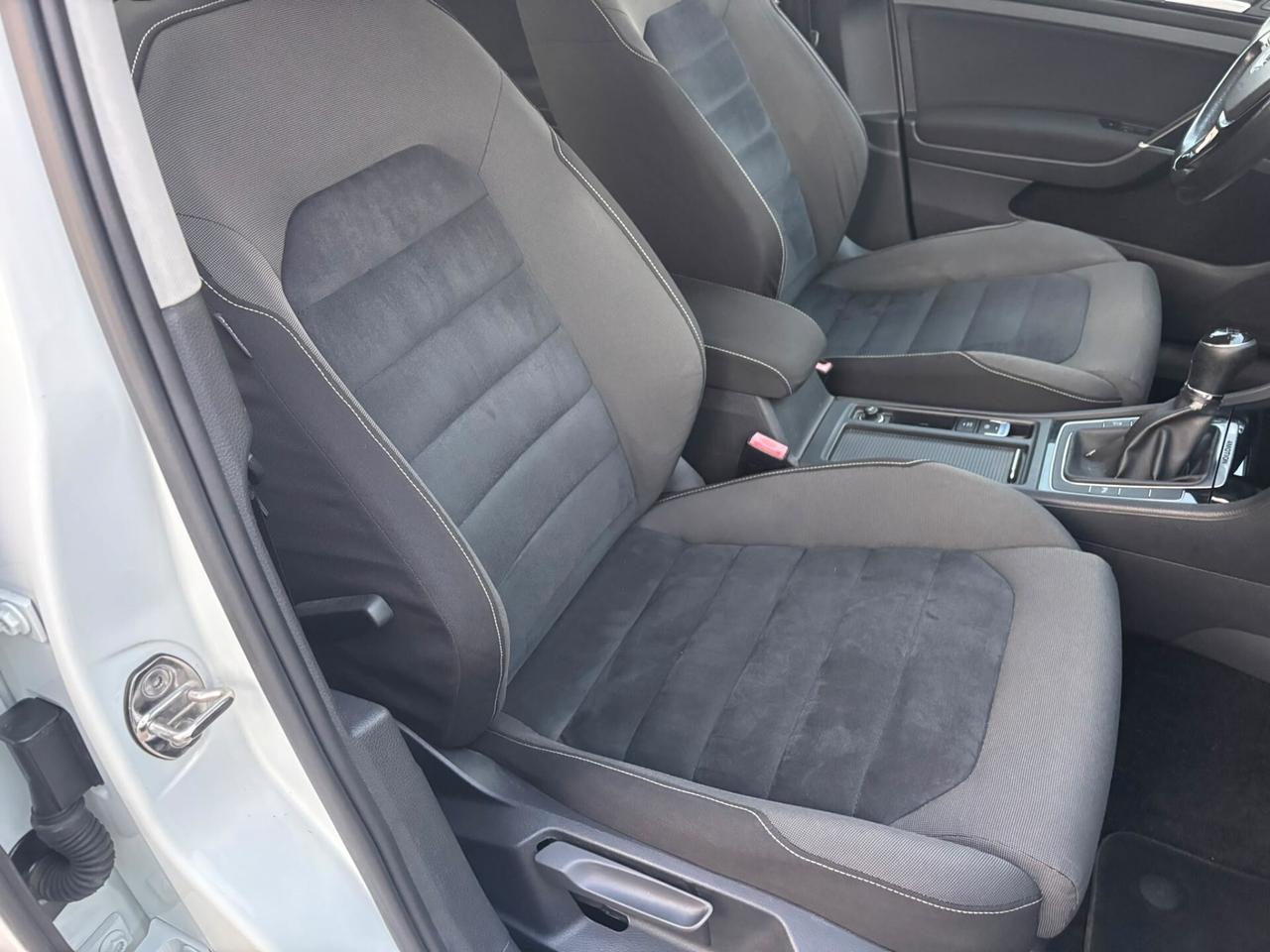 Volkswagen Golf Business 1.6 TDI 5p. 4MOTION Highline BlueMotion Tech.