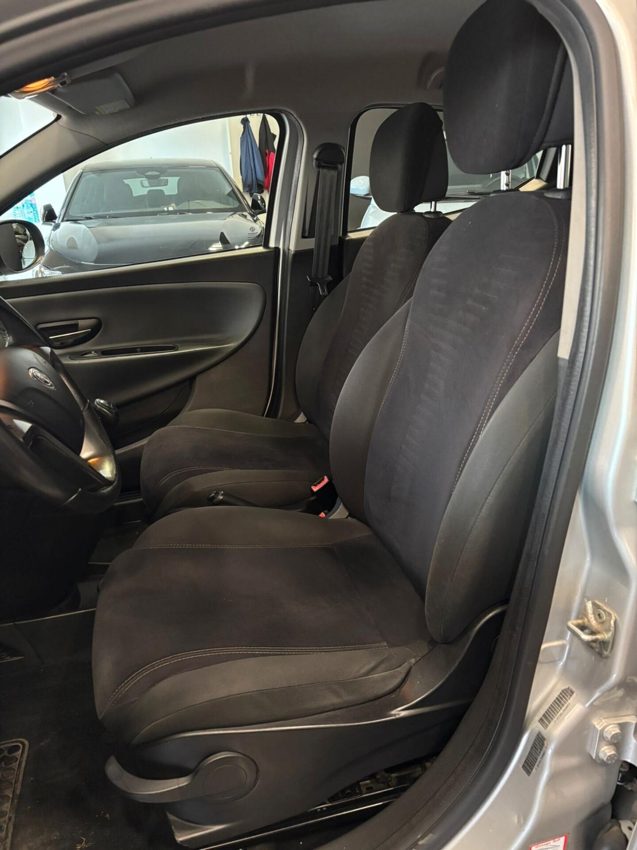 Lancia Ypsilon 1.3 MJT 16V 95 CV 5 porte S&S Platinum