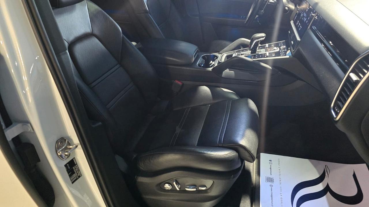 Porsche Cayenne 3.0 V6