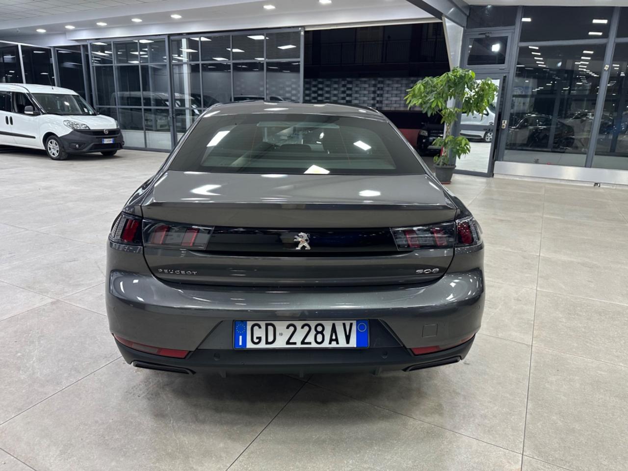Peugeot 508 BlueHDi 130 EAT8 Allure 4p 2021