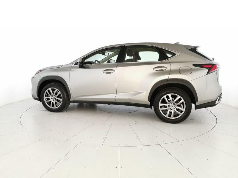 Lexus NX 300h 2.5 Premium 4wd cvt