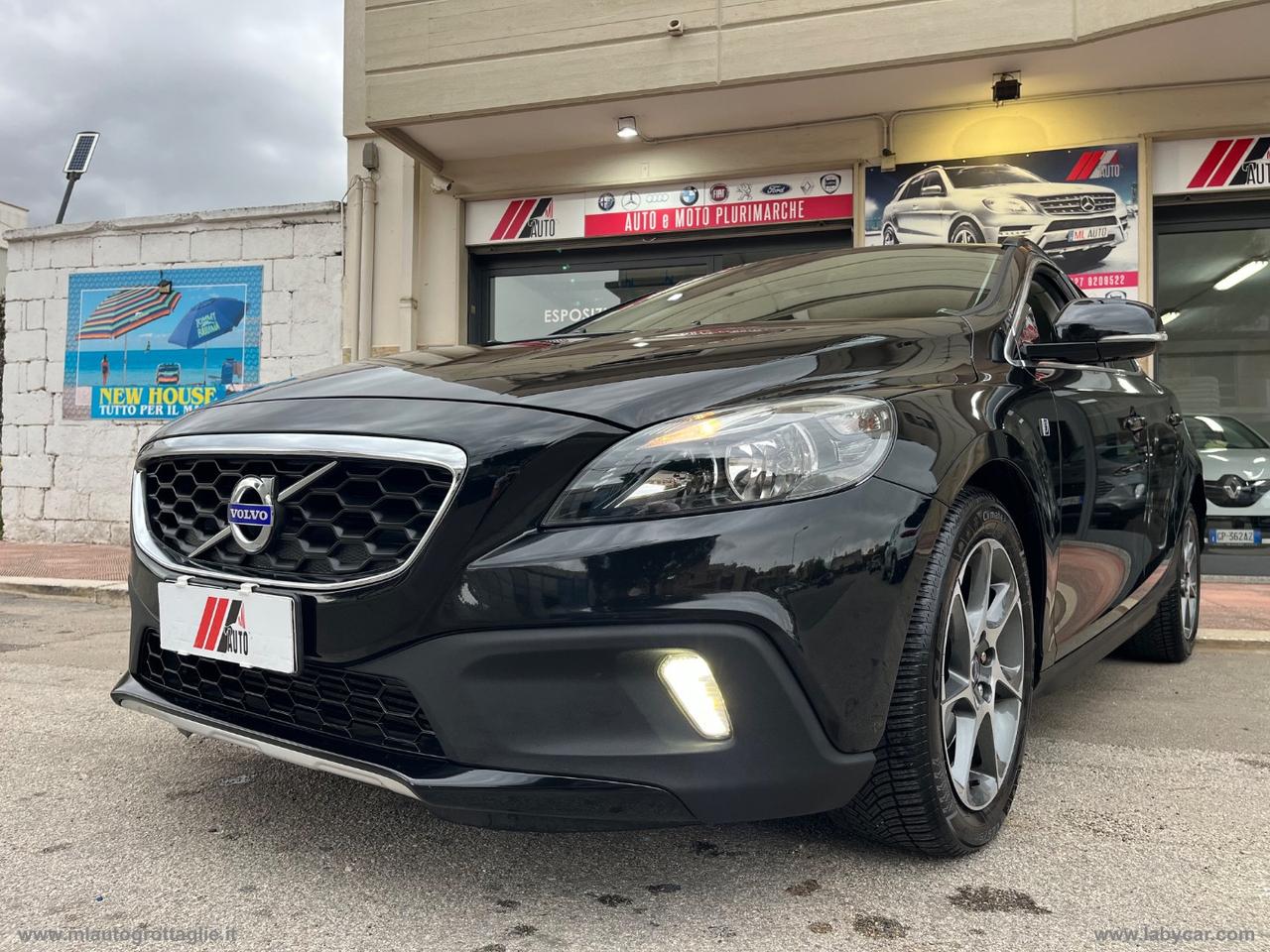 VOLVO V40 Cross Country D2 Volvo Ocean Race