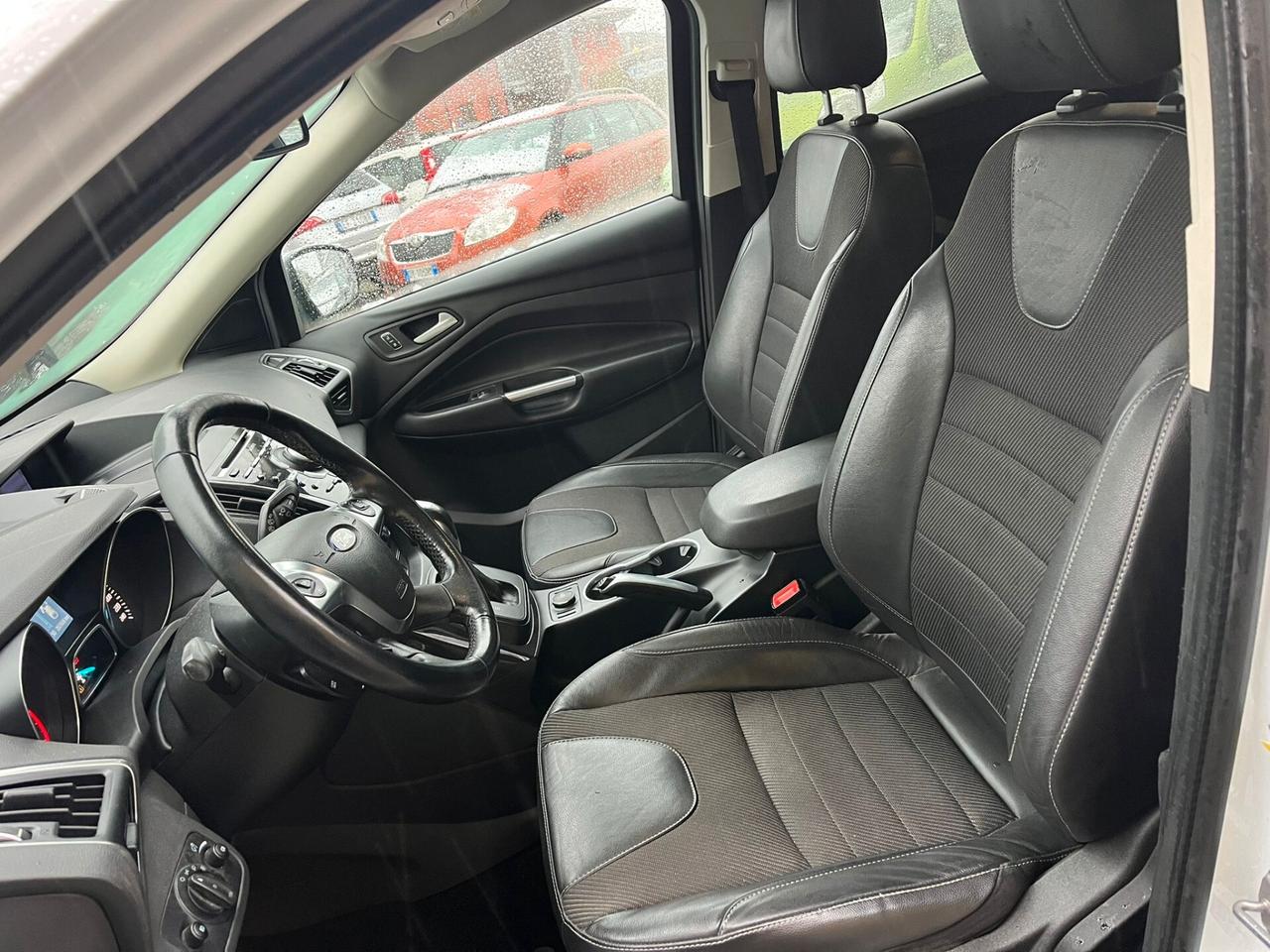 Ford Kuga 2.0 TDCI 150 CV S&S 4WD Powershift Titanium X