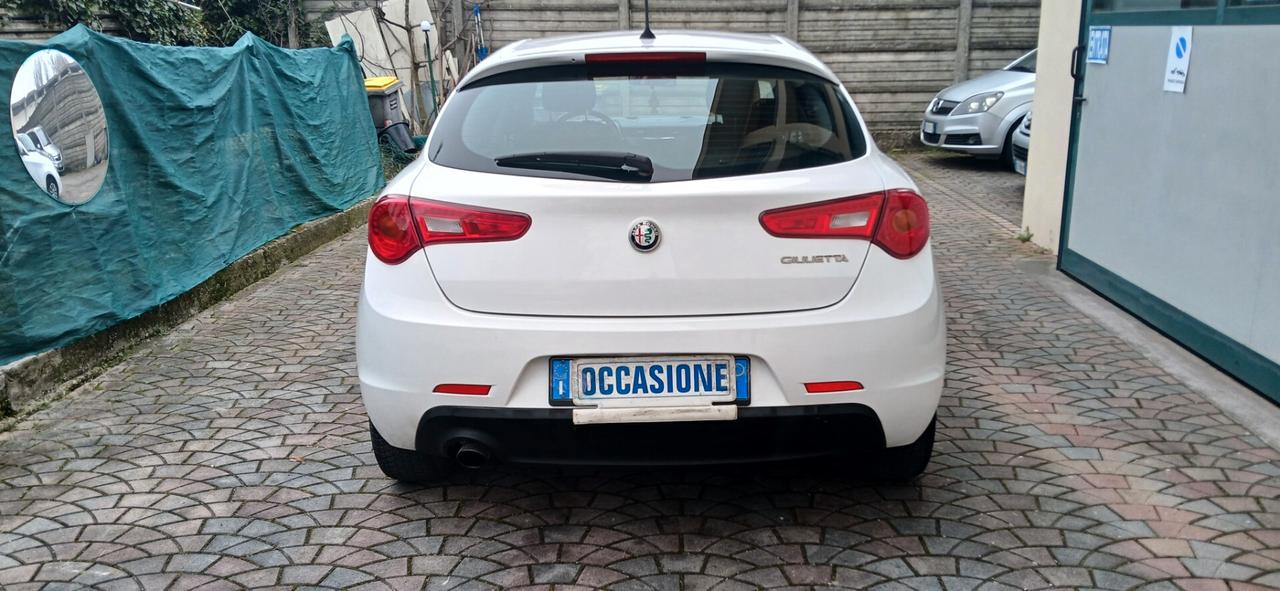 Alfa Romeo Giulietta 1.6 JTDm 120 CV neopatentati