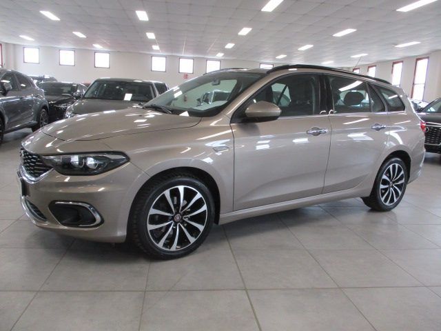 FIAT Tipo 1.6 Mjt S&amp;S SW Lounge