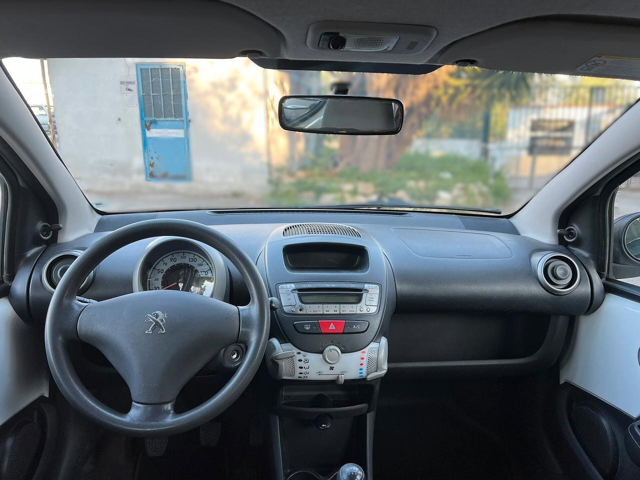 PEUGEOT 107 1.0 5porte Superga - 2012