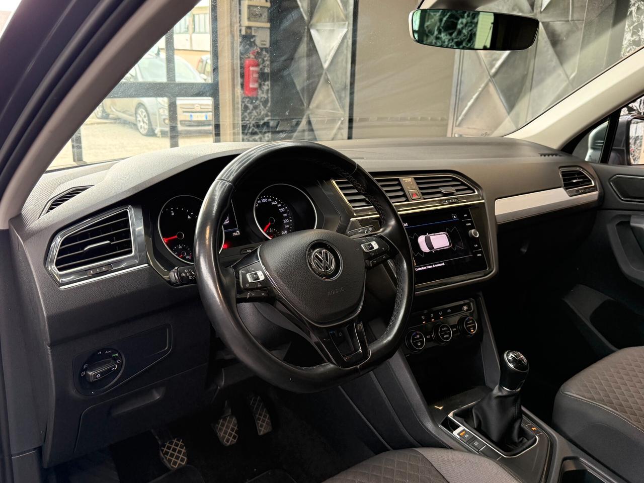Volkswagen Tiguan 1.6 TDI R-Line