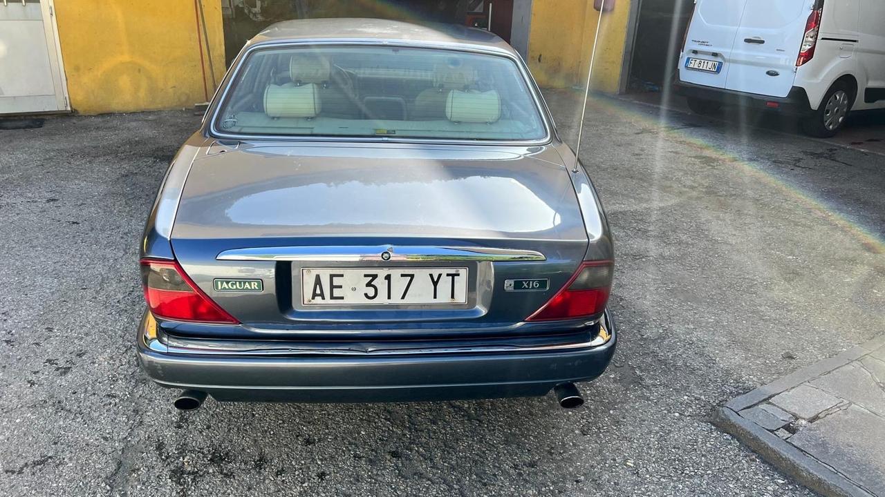 Jaguar XJ XJ6 3.2 cat manuale