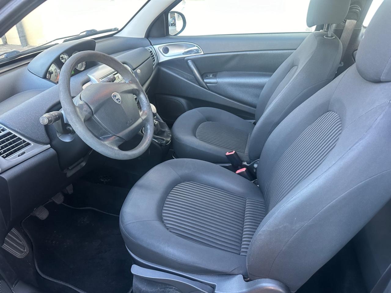 Lancia Ypsilon 1.2 69 CV Diva