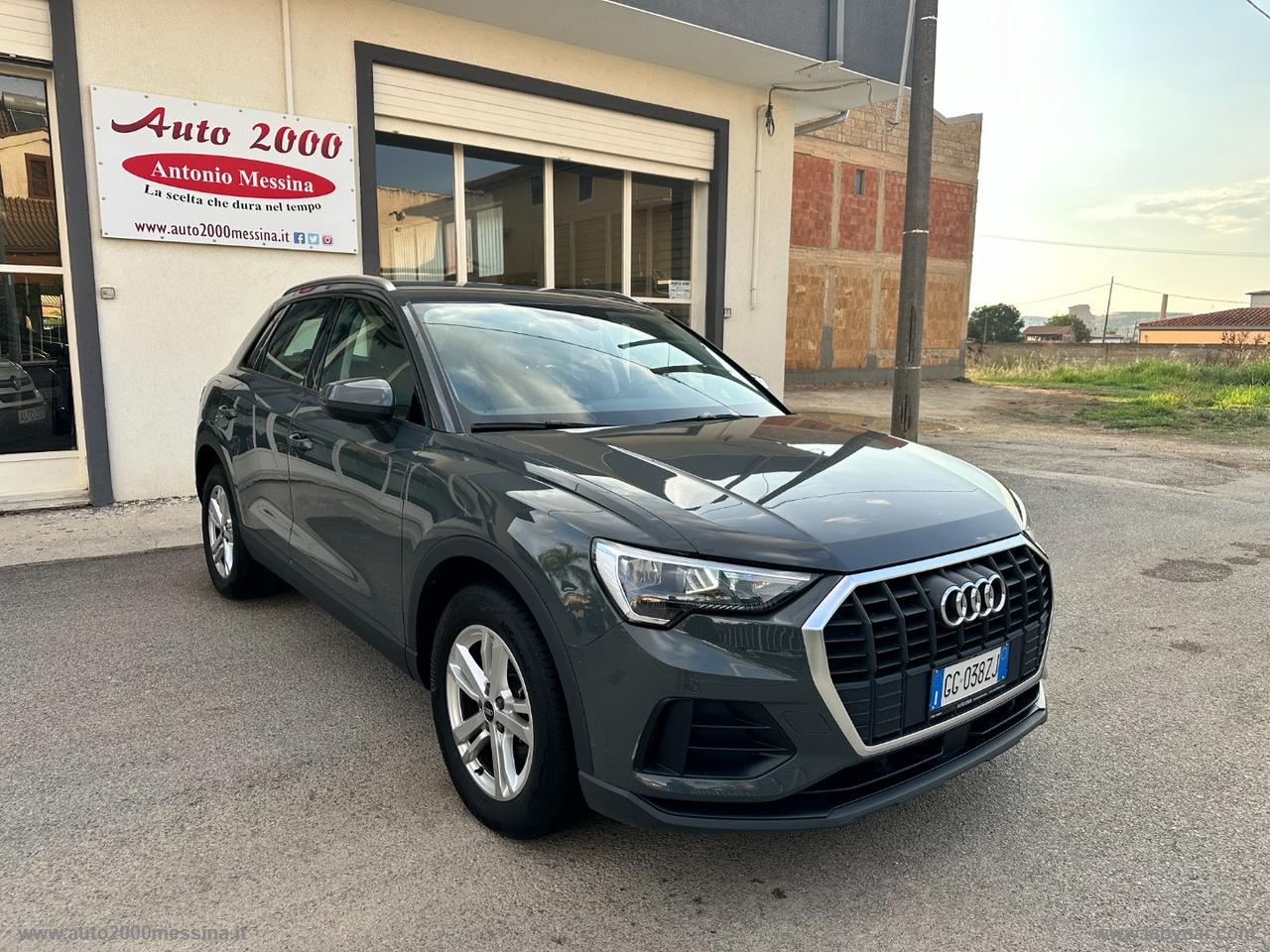 AUDI Q3 35 TDI S tronic Business