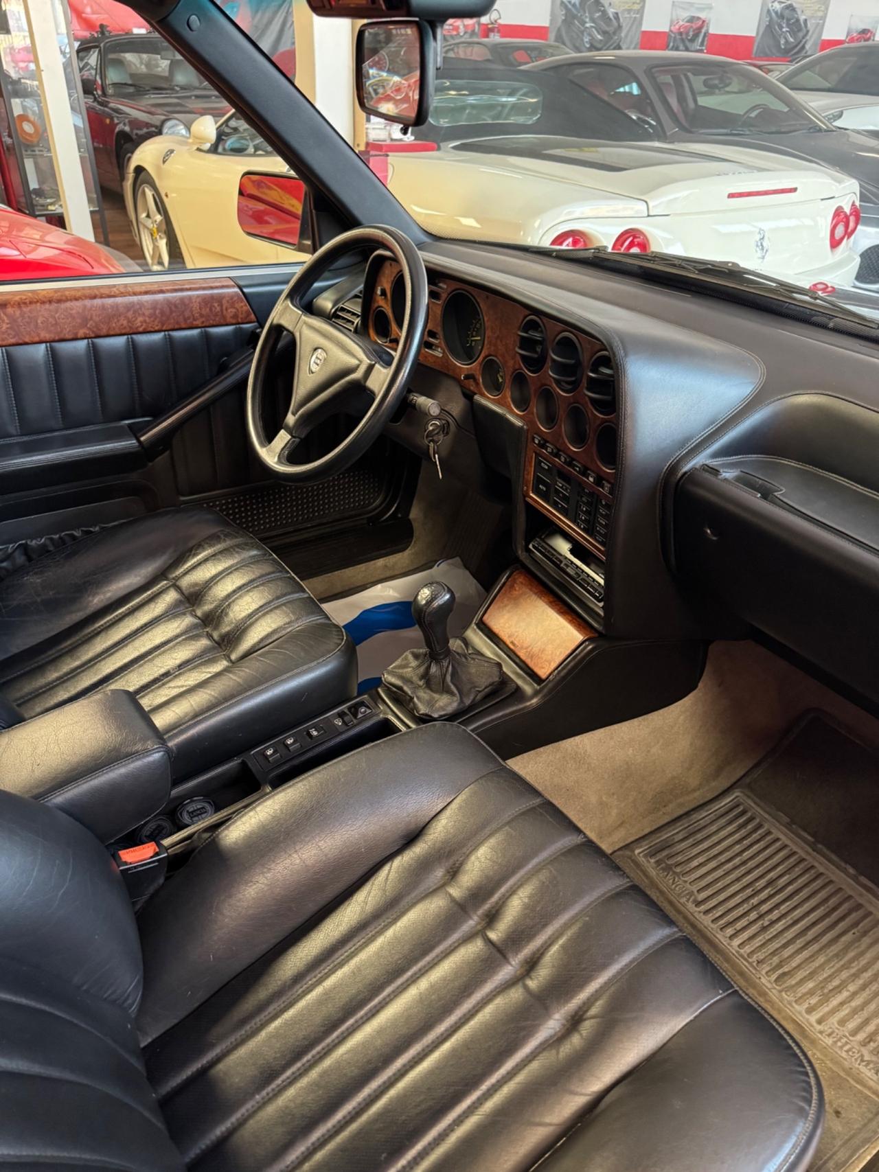 Lancia Thema Ferrari 8.32 PERMUTE