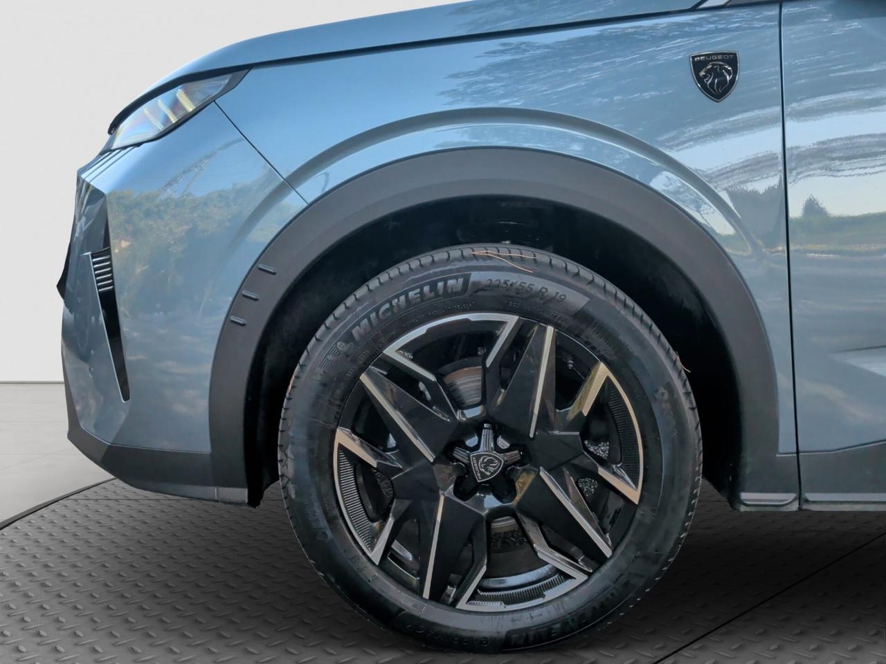 Peugeot 3008 Hybrid 136 e-DCS6 GT 2025