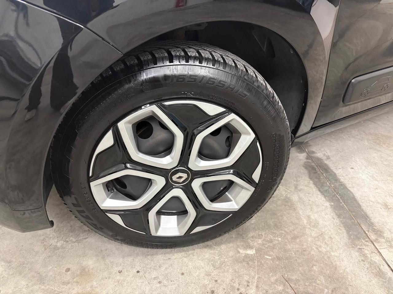 Renault Twingo SCe 65 CV Duel