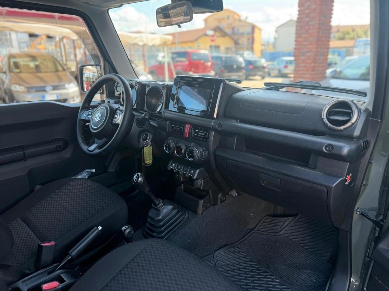 Suzuki Jimny 1.5 5MT Top 4 POSTI