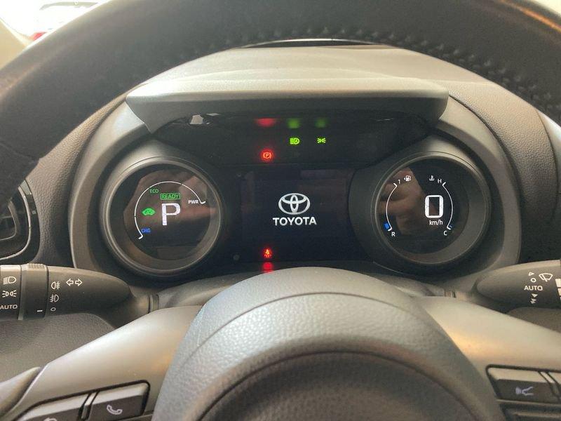 Toyota Yaris Hybrid Trend MY22