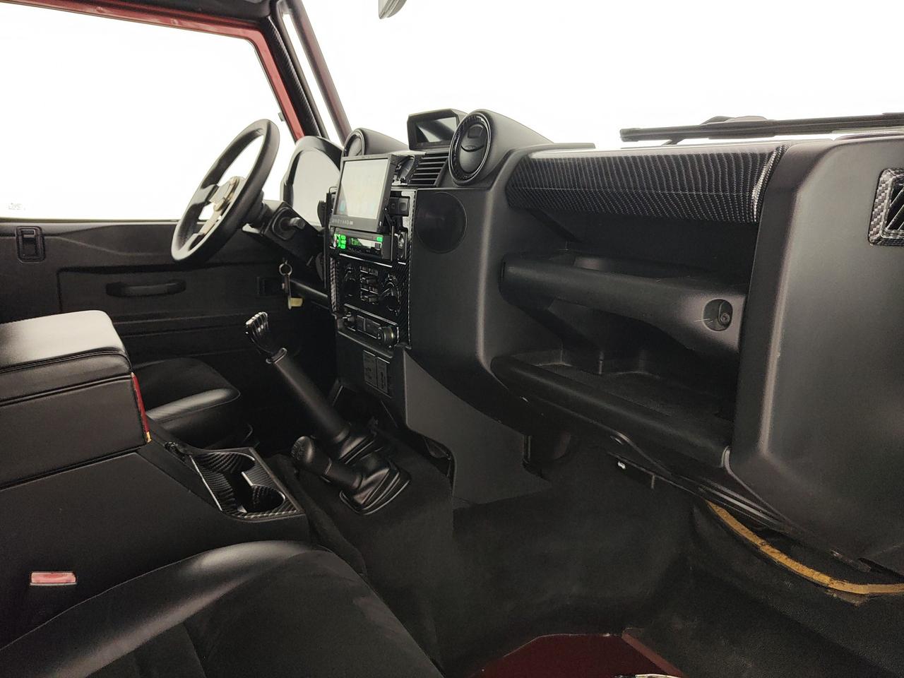 LAND ROVER Defender 90 2.4 td SE SW