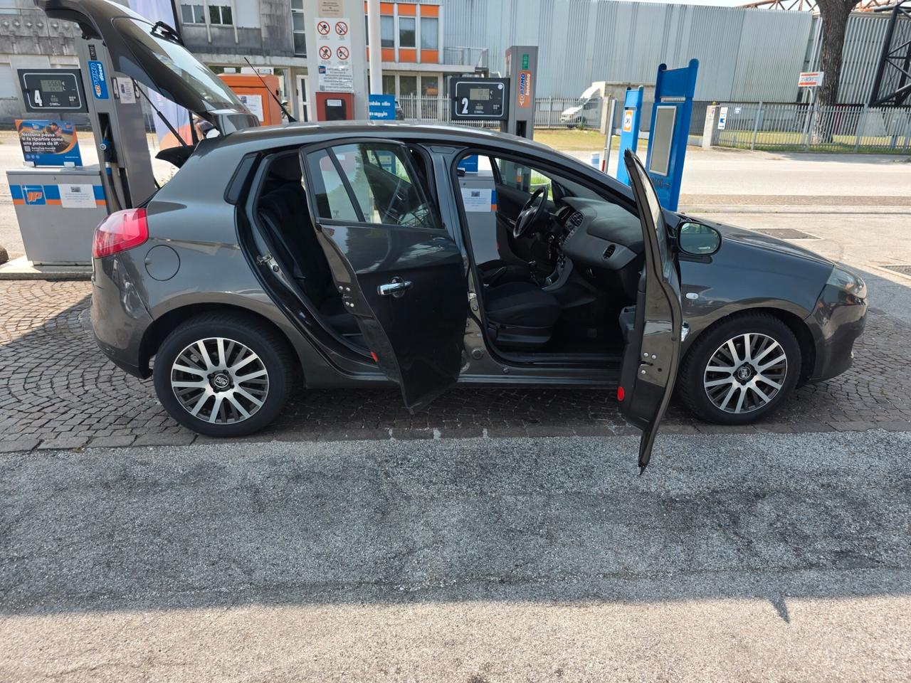 Fiat Bravo 1.6 MJT 105 CV con 269.000km Neopatentati ok
