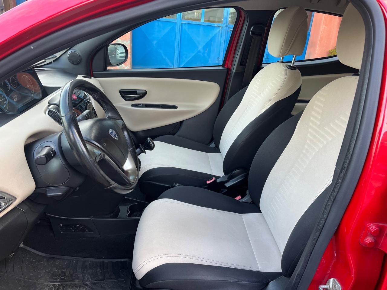 Lancia Ypsilon 1.2 69 CV 5 porte Gold-Km114000-