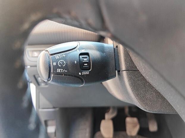PEUGEOT 2008 1.6 HDI 100 cv - 2016