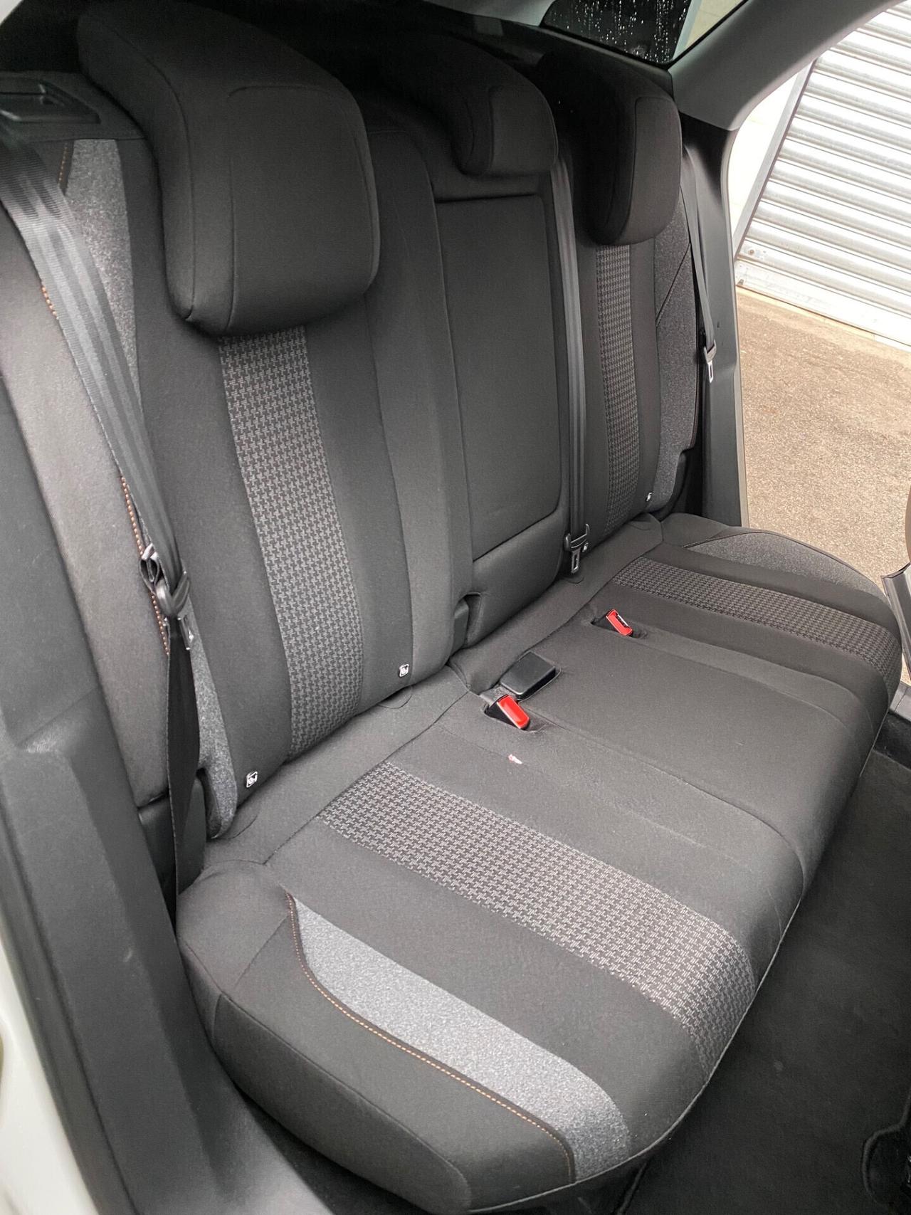 Peugeot 3008 1.5 BlueHDi 130cv S&S EAT8 Allure