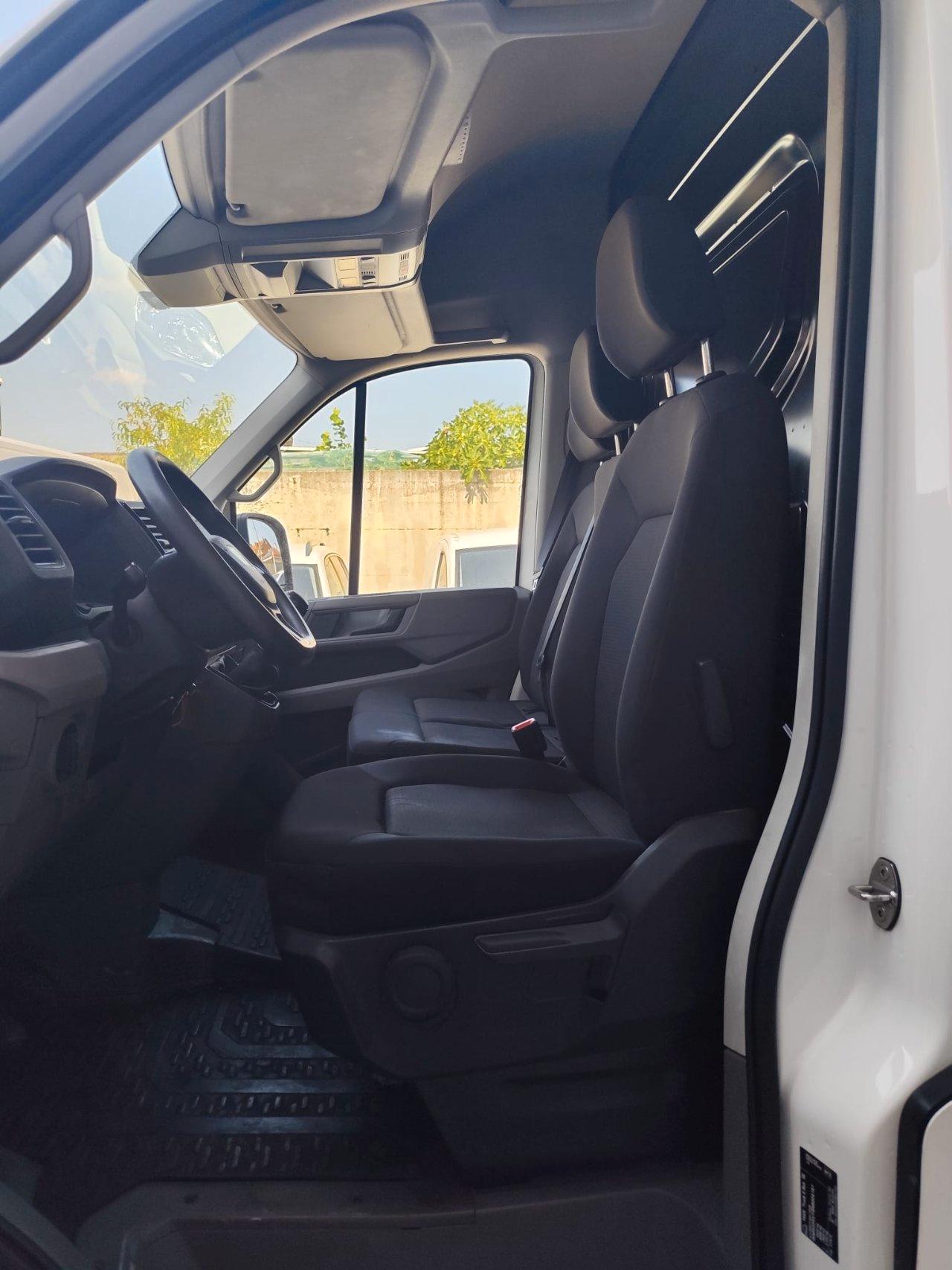 Volkswagen Crafter 35. TDI 140 CV L3H3