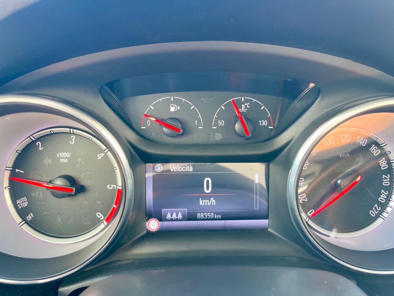 Opel Astra 1.6d 2016 88.000km catena appena sostituita