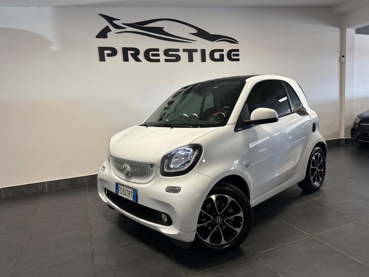 SMART FORTWO 1.0 PASSION 71CV AUTOMATICA TOTAL WHITE