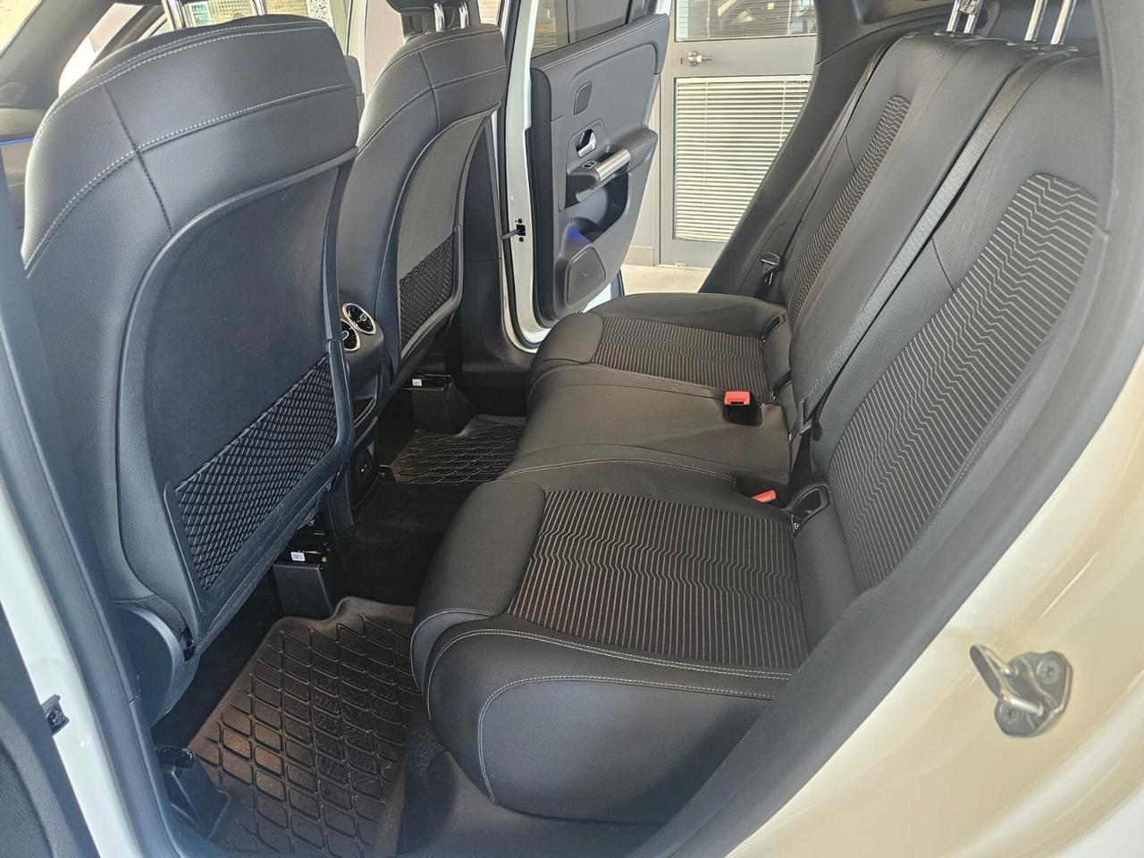 MERCEDES GLA 200D 4MATIC SPORT PLUS