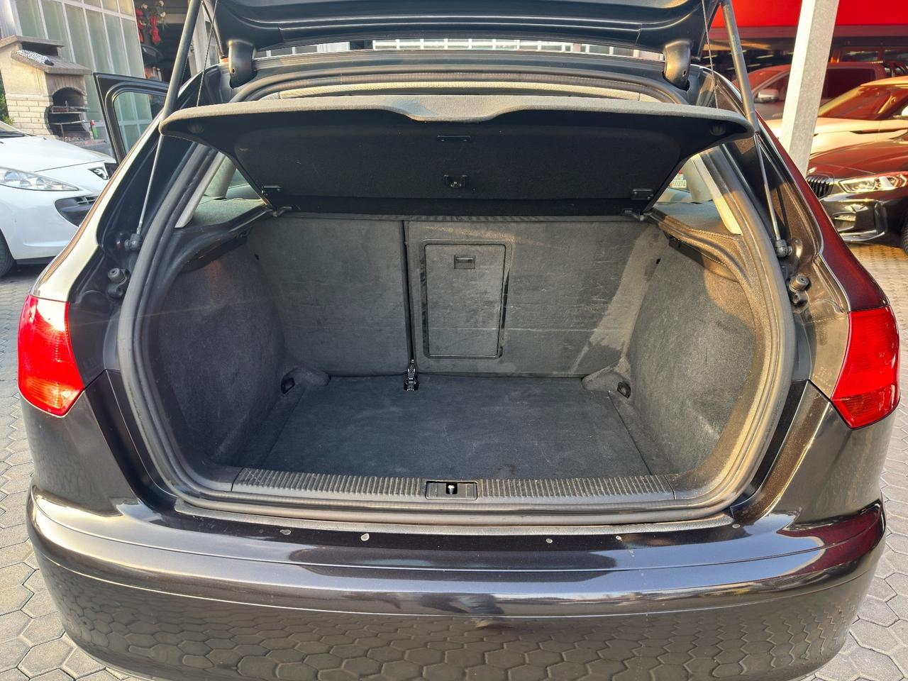 Audi A3 ADATTA A NEOPATENTATI 1.6 115CV Attraction