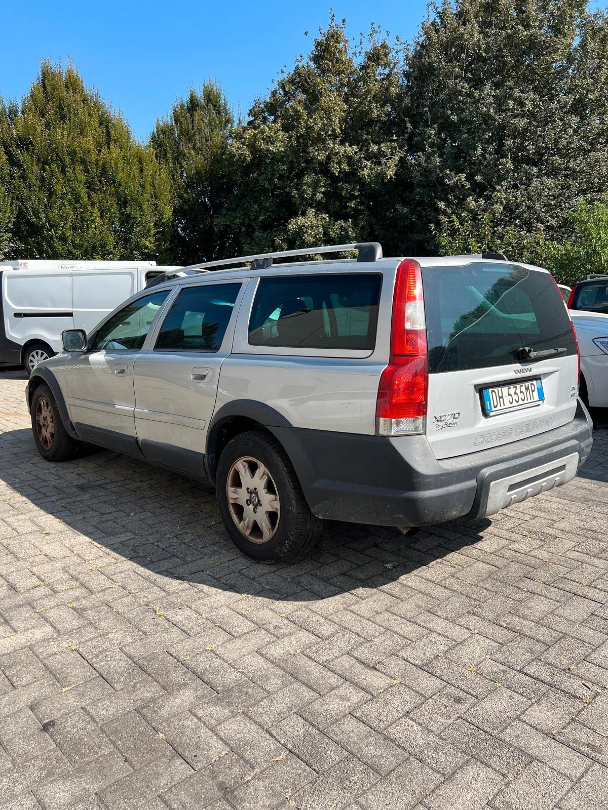 Volvo V70/XC70 XC70 2.4 D5 20V (185CV) cat AWD Momentum