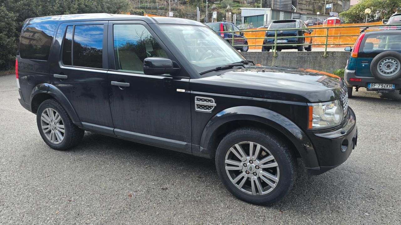 Land Rover Discovery 4 3.0 TDV6 HSE