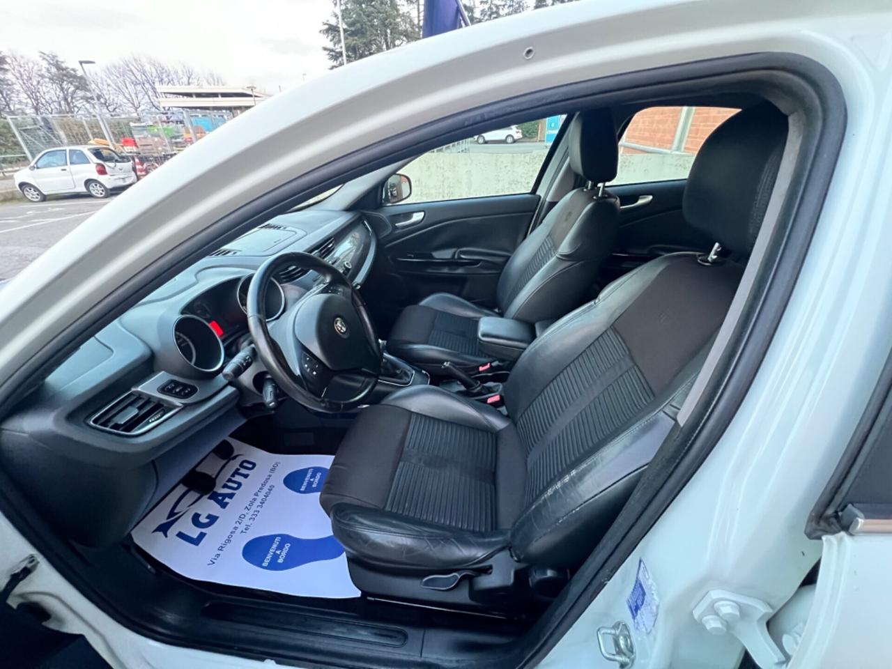 Alfa Romeo Giulietta 1.6 JTDm-2 105 CV Exclusive