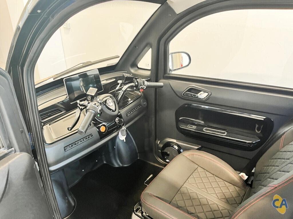 FREEDOM EVO - Macchina Senza Patente- Manubrio