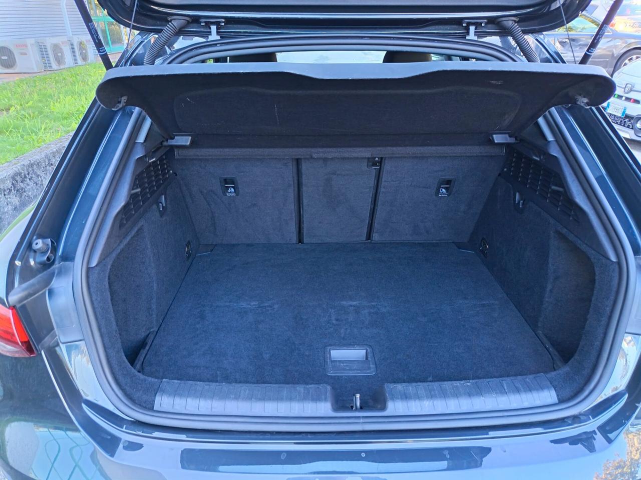 Audi A3 Sedan 30 TDI Business Advanced