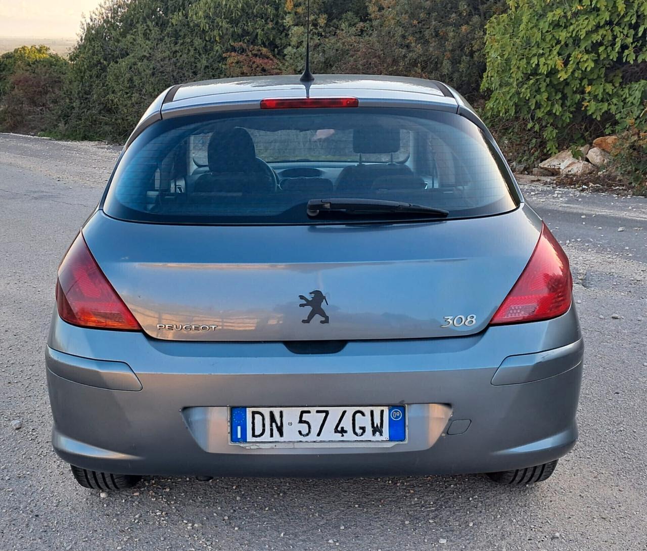 Peugeot 308 1.6 HDi 90CV 5p. Tecno Neopatentati