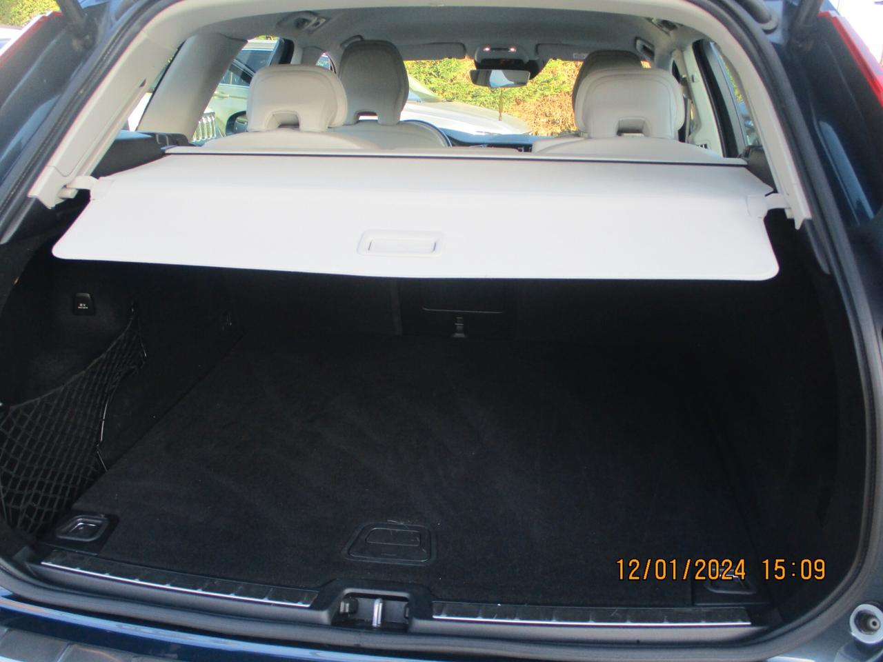 Volvo XC 60 XC60 B4 (d) AWD Geartronic Inscription