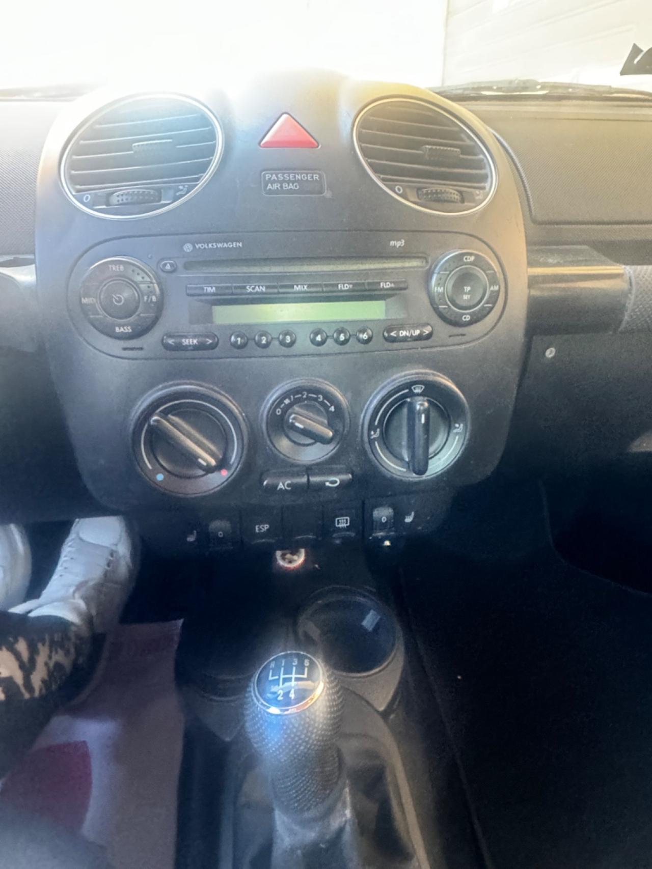 Volkswagen New Beetle 1.6 2007